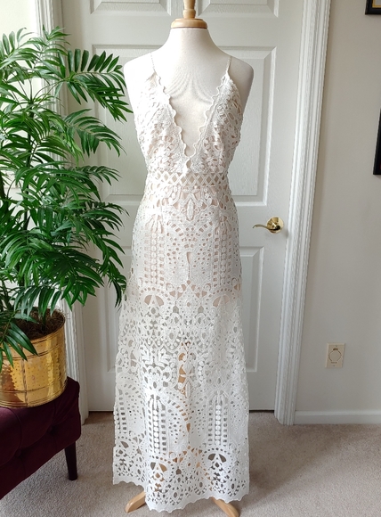 (SOLD) Tobi Lace Crochet Plunge Slit Maxi Dress - Picture 2 of 10